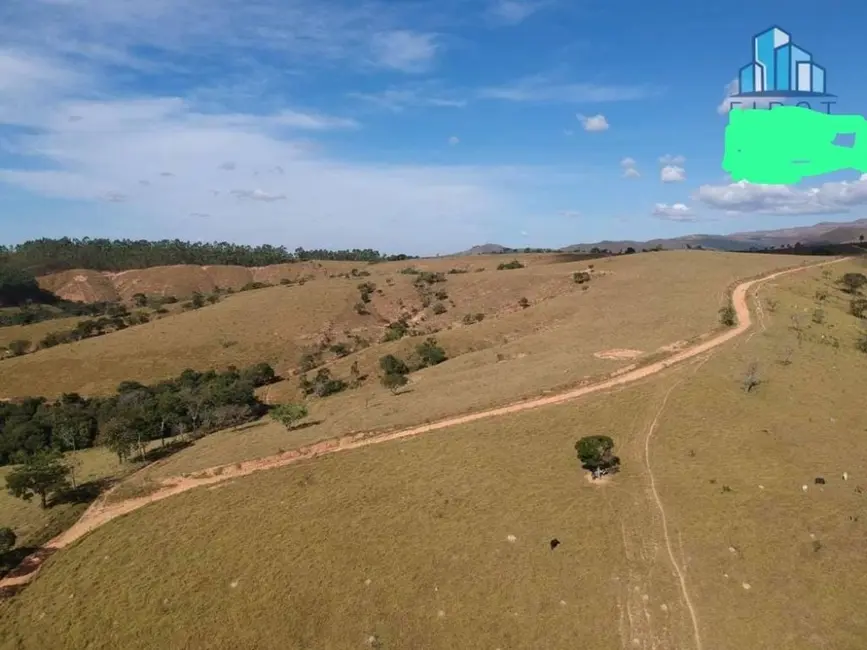 Foto 8 de Fazenda / Haras à venda, 300m2 em Piumhi - MG