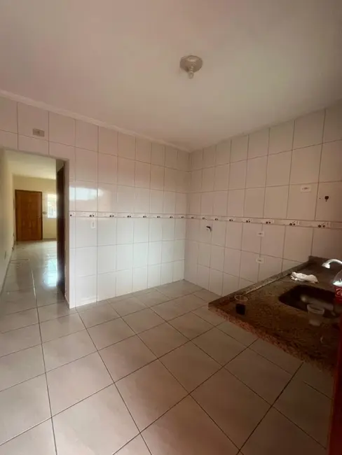 Sobrado com 2 quartos à venda, 70m2 em Jardim Ipanema (Cidade Líder), São Paulo - SP - imagem 9 Foto 9 de Sobrado com 2 quartos à venda, 70m2 em Jardim Ipanema (Cidade Líder), São Paulo - SP
