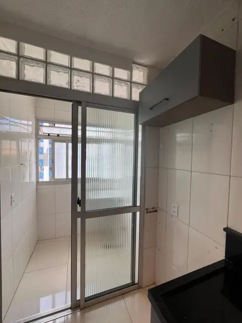 Apartamento com 3 quartos à venda, 49m2 em Jardim Santa Terezinha (Zona Leste), São Paulo - SP - imagem 5 Foto 5 de Apartamento com 3 quartos à venda, 49m2 em Jardim Santa Terezinha (Zona Leste), São Paulo - SP