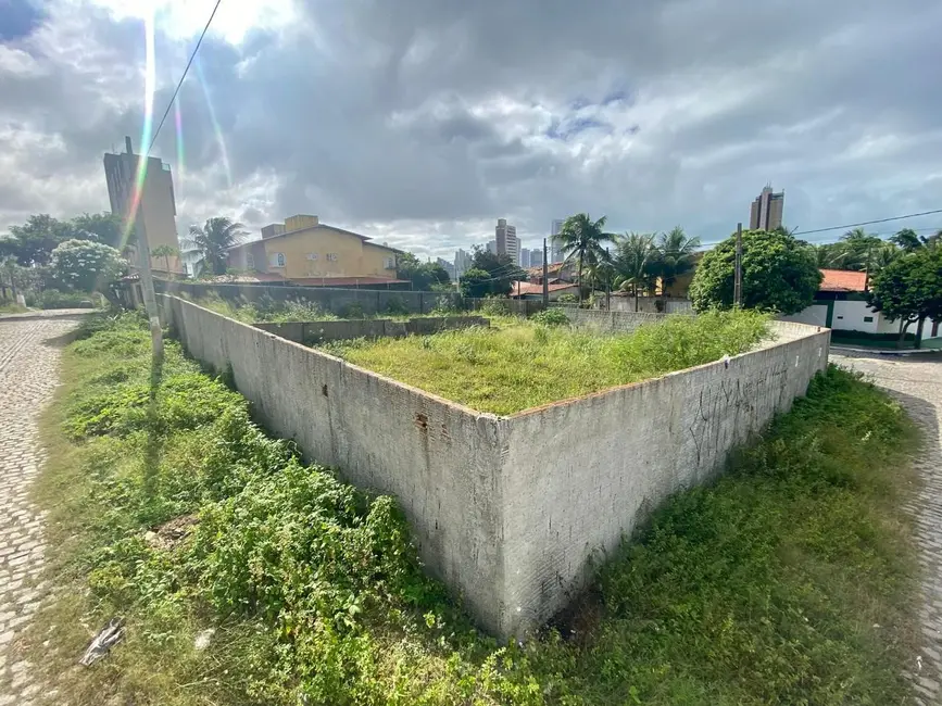 Foto 2 de Terreno / Lote à venda, 638m2 em Ponta Negra, Natal - RN
