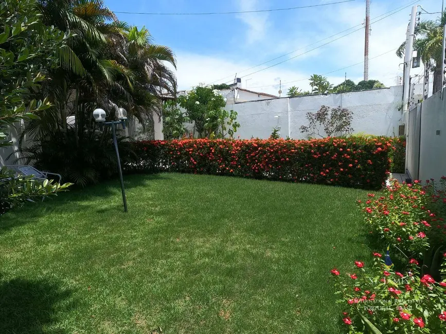 Casa com 4 quartos à venda, 674m2 em Capim Macio, Natal - RN - imagem 4 Foto 4 de Casa com 4 quartos à venda, 674m2 em Capim Macio, Natal - RN