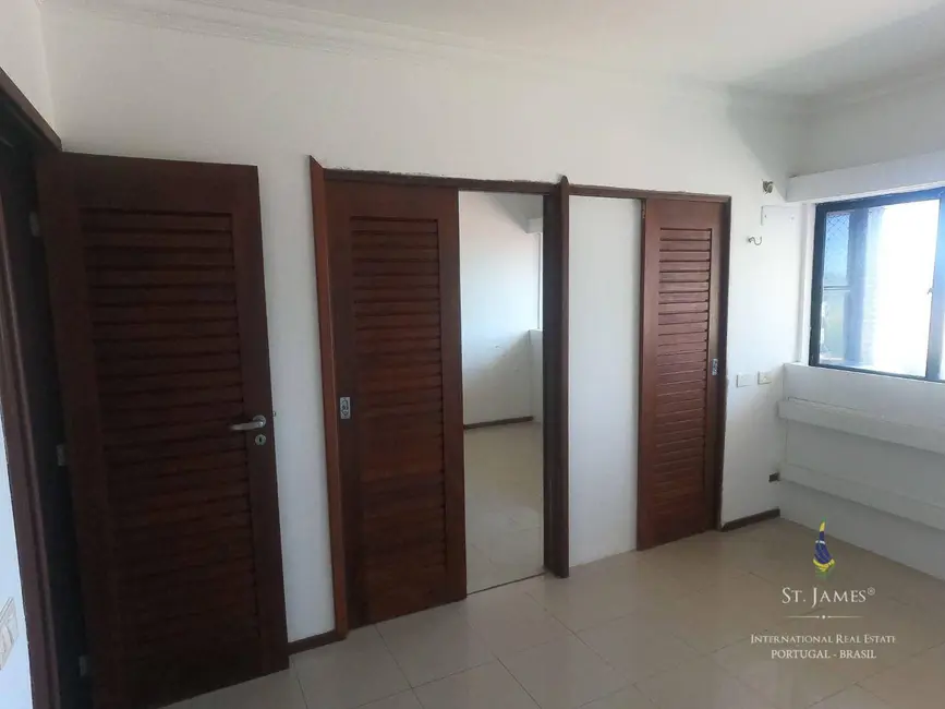 Apartamento com 3 quartos à venda, 250m2 em Candelária, Natal - RN - imagem 3 Foto 3 de Apartamento com 3 quartos à venda, 250m2 em Candelária, Natal - RN