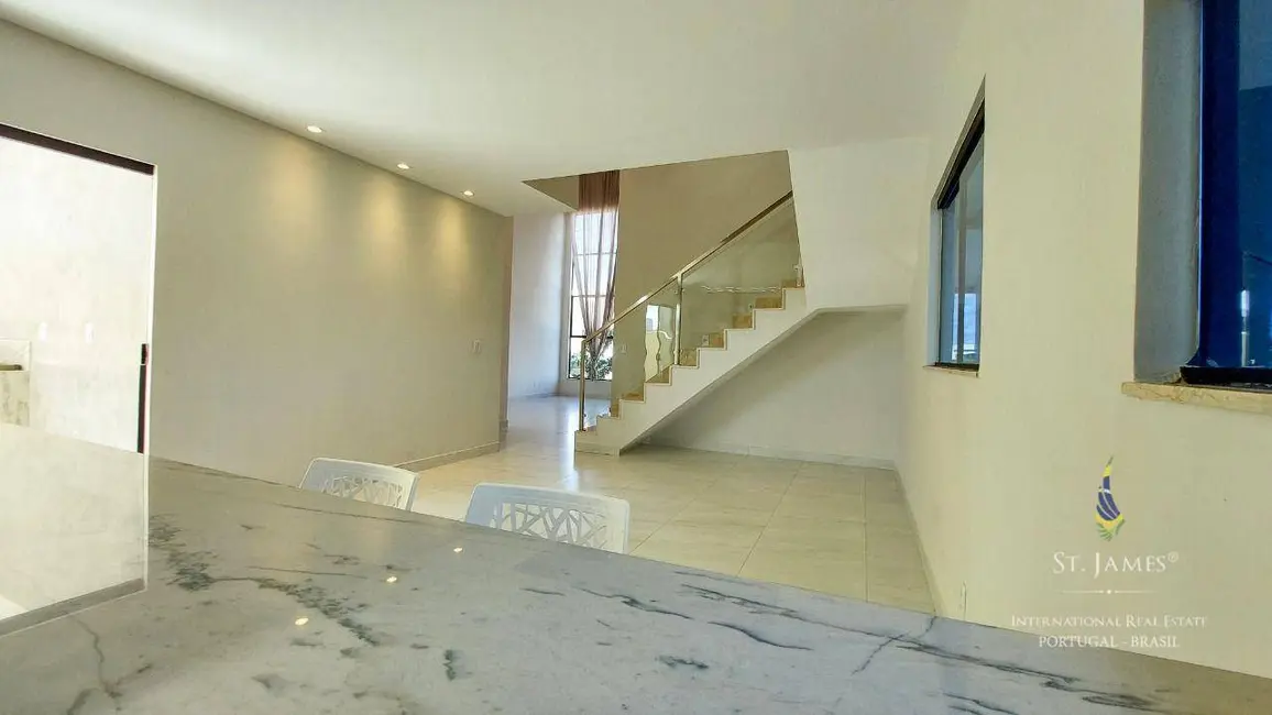 Foto 9 de Casa de Condomínio com 3 quartos à venda, 240m2 em Parnamirim - RN