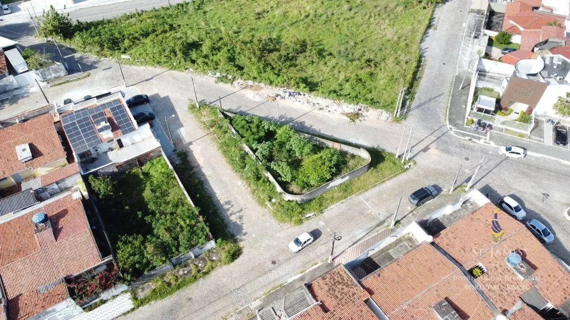 Terreno / Lote à venda, 220m2 em Candelária, Natal - RN - imagem 6 Foto 6 de Terreno / Lote à venda, 220m2 em Candelária, Natal - RN