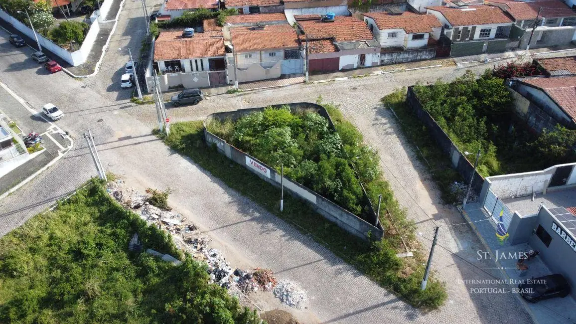 Terreno / Lote à venda, 220m2 em Candelária, Natal - RN - imagem 4 Foto 4 de Terreno / Lote à venda, 220m2 em Candelária, Natal - RN