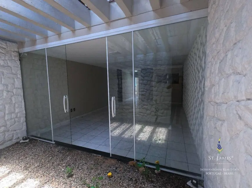 Casa com 3 quartos à venda, 990m2 em Candelária, Natal - RN - imagem 4 Foto 4 de Casa com 3 quartos à venda, 990m2 em Candelária, Natal - RN