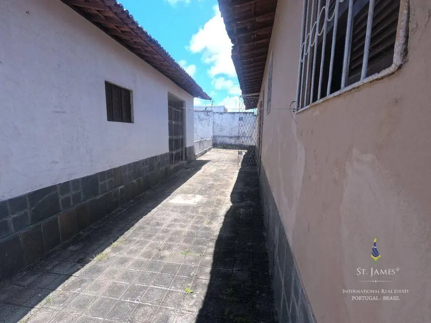 Casa com 3 quartos à venda, 990m2 em Candelária, Natal - RN - imagem 7 Foto 7 de Casa com 3 quartos à venda, 990m2 em Candelária, Natal - RN