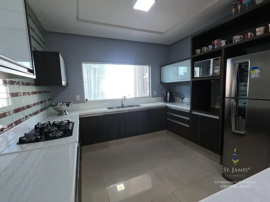 Casa de Condomínio com 4 quartos à venda, 327m2 em Parque das Nações, Parnamirim - RN - imagem 3 Foto 3 de Casa de Condomínio com 4 quartos à venda, 327m2 em Parque das Nações, Parnamirim - RN