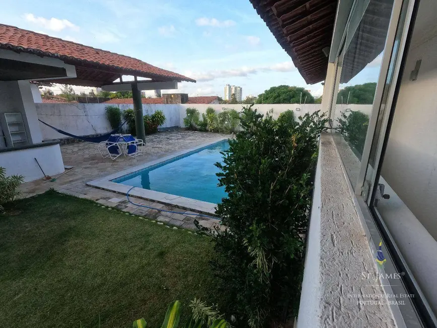 Foto 1 de Casa com 4 quartos à venda, 800m2 em Capim Macio, Natal - RN