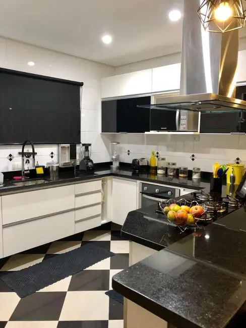 Foto 7 de Casa com 3 quartos à venda, 240m2 em Jardim Rosa de Franca, Guarulhos - SP