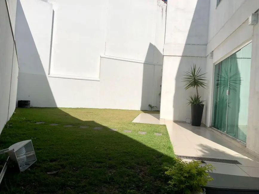 Foto 6 de Casa com 3 quartos à venda, 240m2 em Jardim Rosa de Franca, Guarulhos - SP