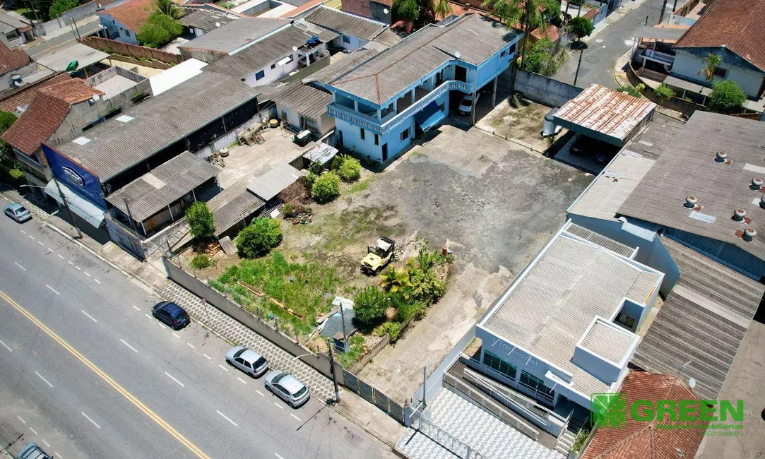 Foto 2 de Terreno / Lote à venda, 1350m2 em Registro - SP