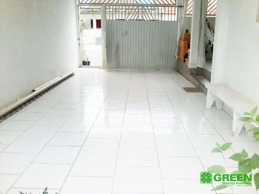 Foto 2 de Casa com 3 quartos à venda, 300m2 em Cajati - SP