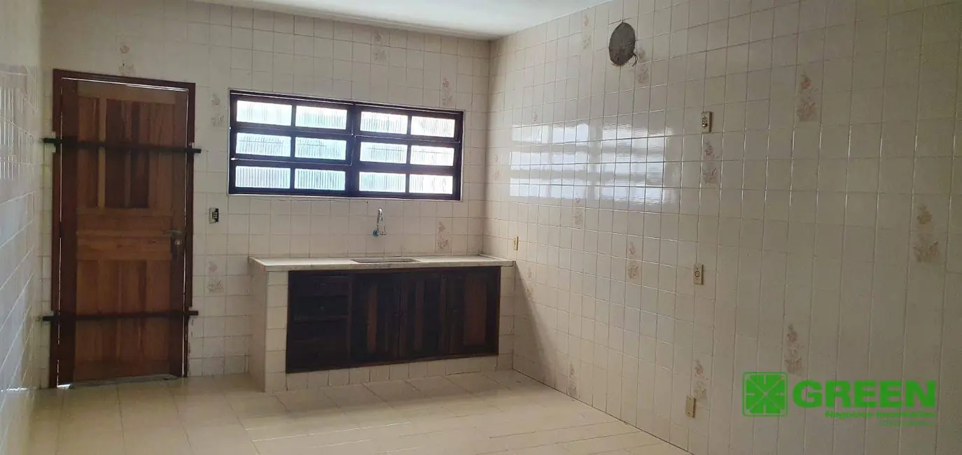 Foto 7 de Casa com 3 quartos à venda, 300m2 em Juquia - SP