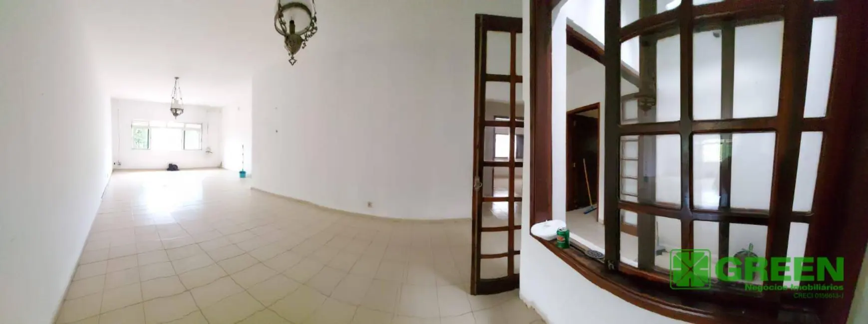 Foto 6 de Casa com 3 quartos à venda, 300m2 em Juquia - SP