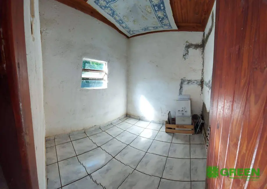 Foto 8 de Casa com 2 quartos à venda, 242m2 em Juquia - SP