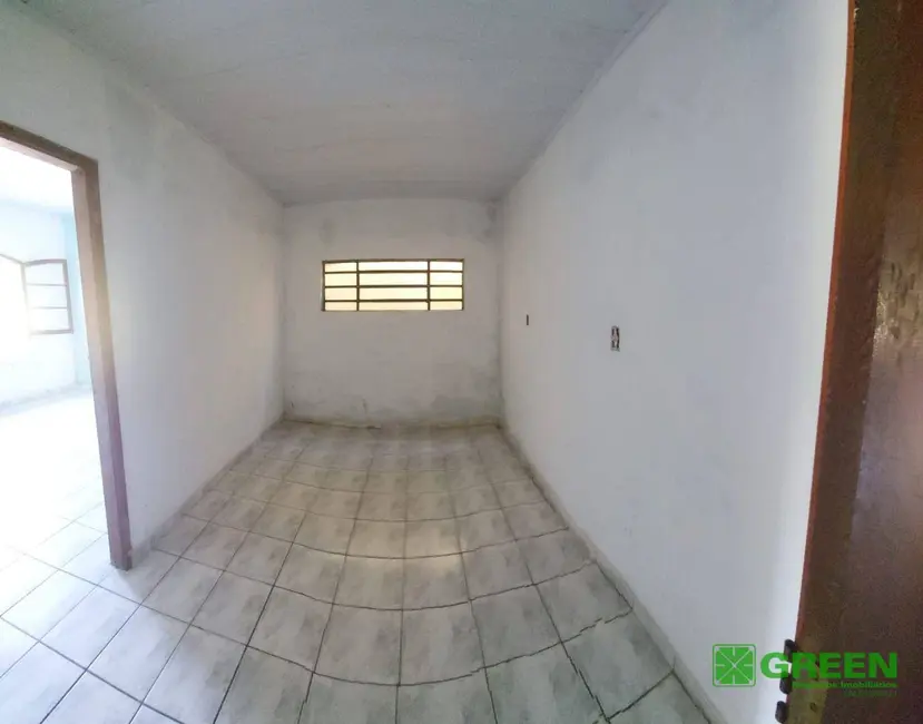 Foto 3 de Casa com 2 quartos à venda, 242m2 em Juquia - SP
