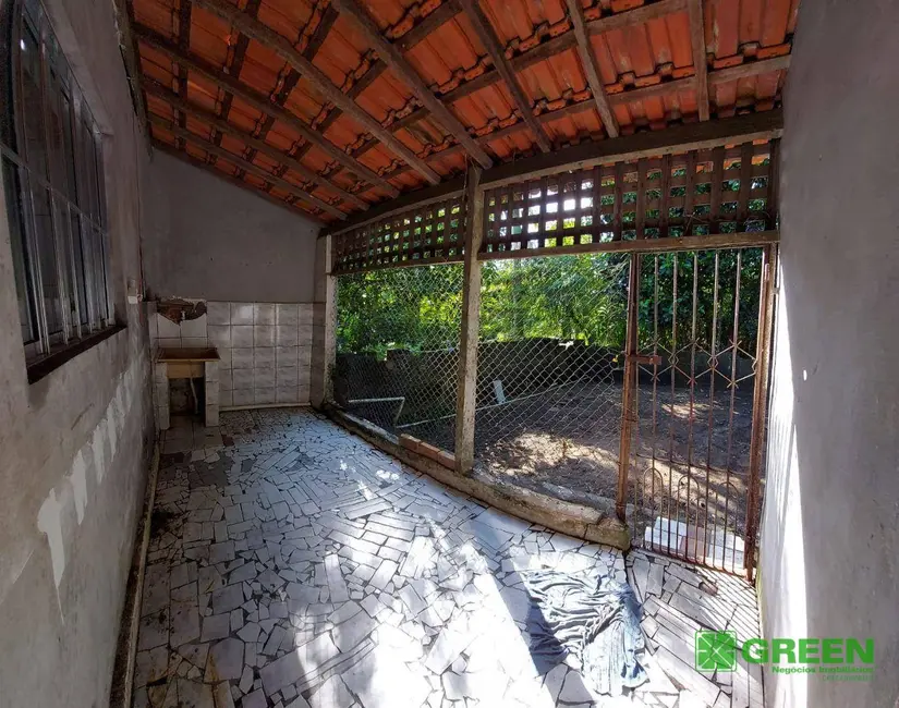 Foto 9 de Casa com 2 quartos à venda, 242m2 em Juquia - SP