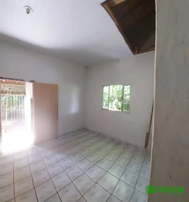 Foto 5 de Casa com 2 quartos à venda, 242m2 em Juquia - SP