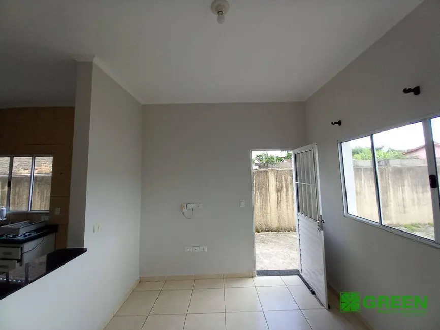 Foto 6 de Casa com 2 quartos à venda, 150m2 em Registro - SP
