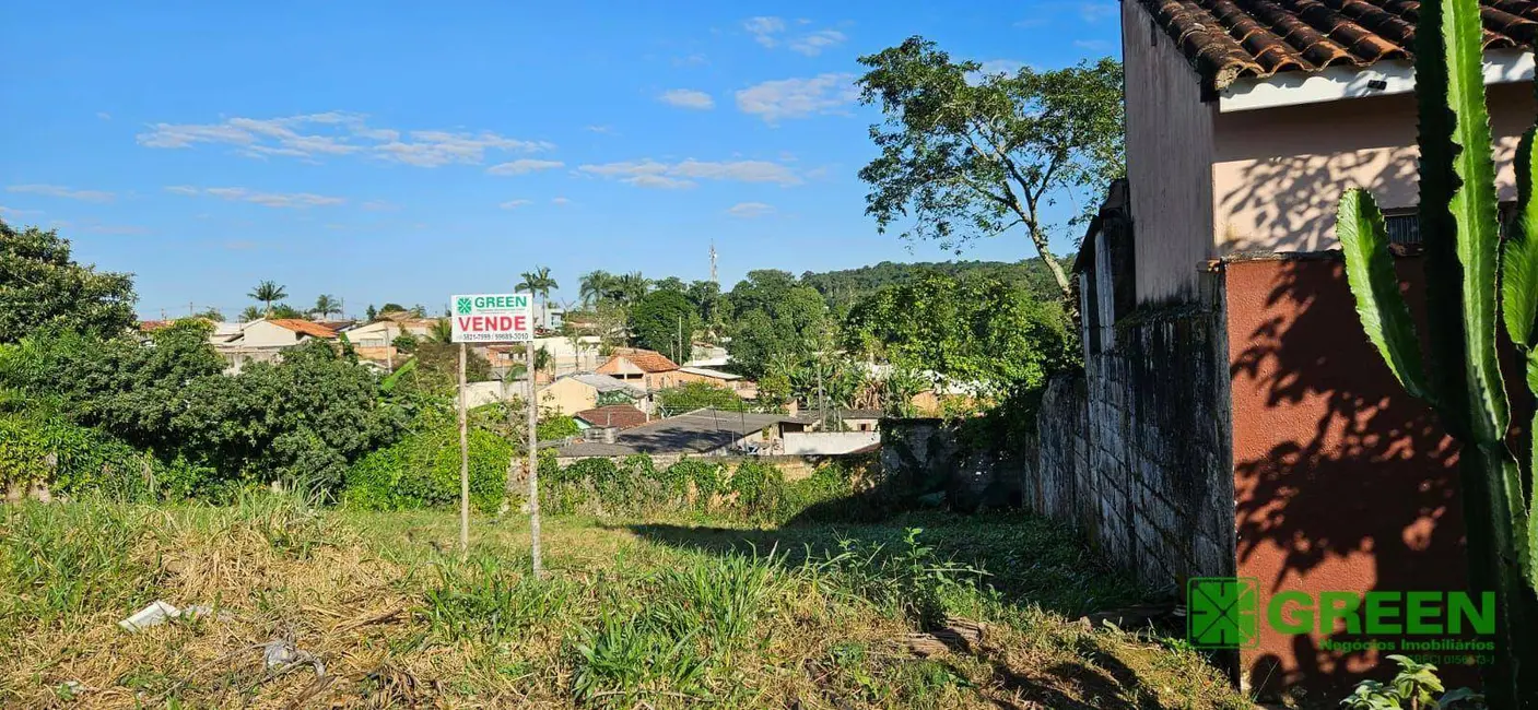 Foto 3 de Terreno / Lote à venda, 325m2 em Registro - SP