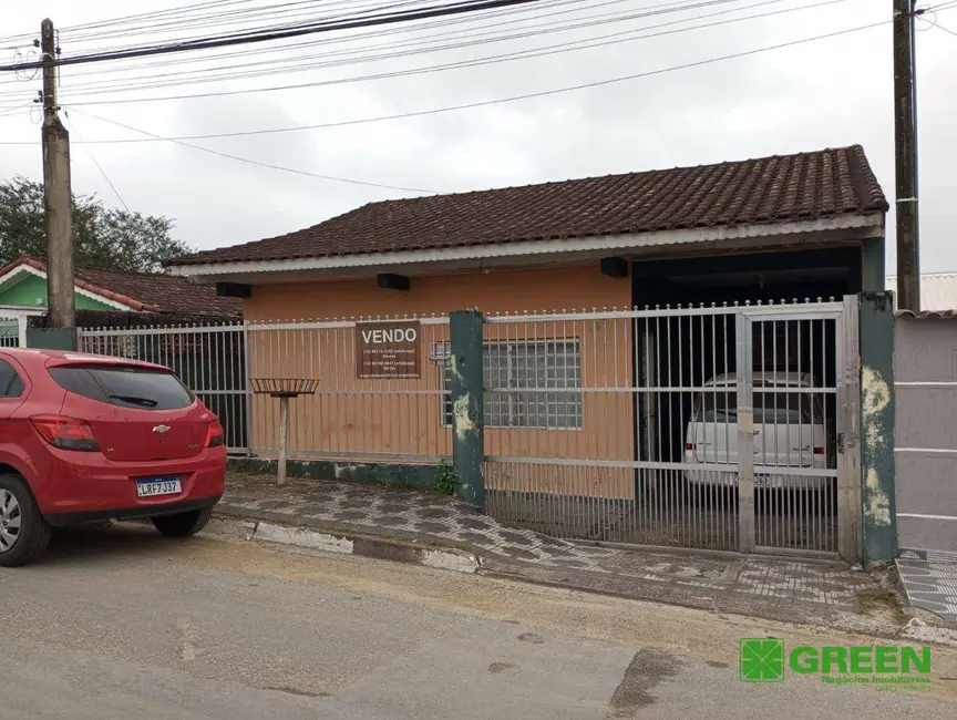 Foto 1 de Casa com 4 quartos à venda, 200m2 em Registro - SP