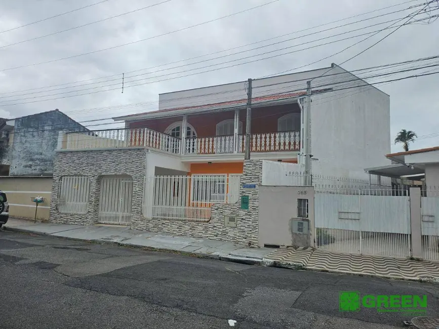 Foto 1 de Sobrado com 2 quartos à venda, 160m2 em Centro, Registro - SP
