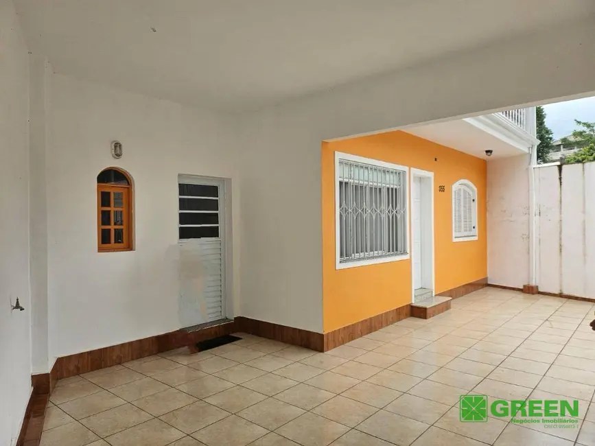 Foto 2 de Sobrado com 2 quartos à venda, 160m2 em Centro, Registro - SP