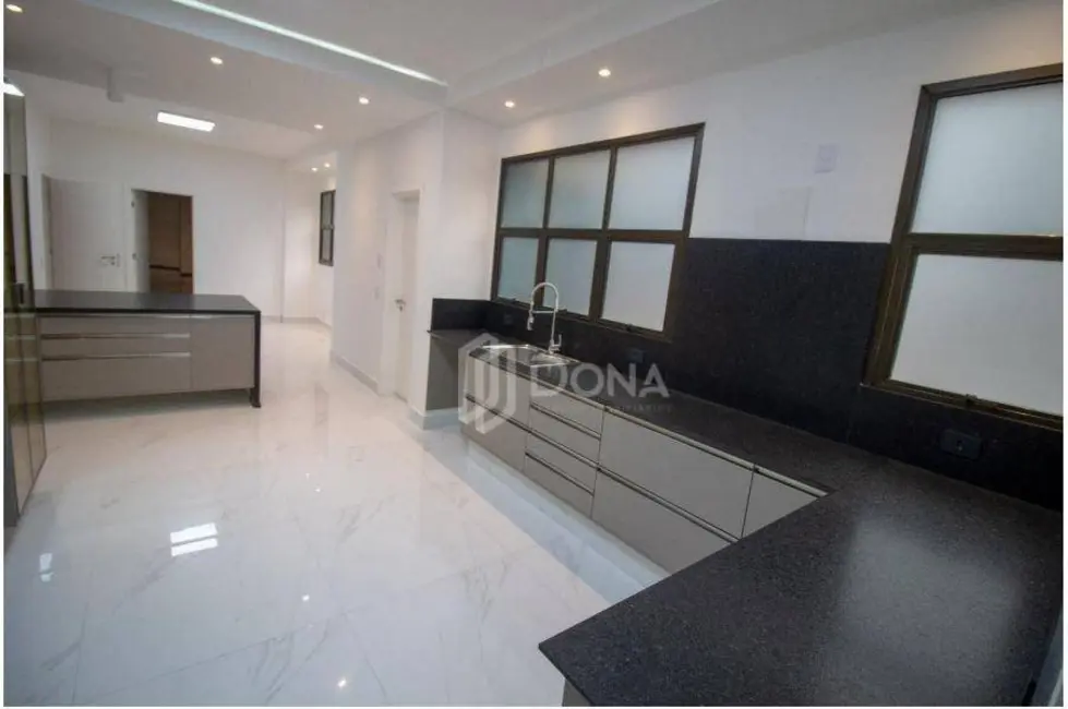 Apartamento com 4 quartos à venda e para alugar, 586m2 em Cambuí, Campinas - SP - imagem 5 Foto 5 de Apartamento com 4 quartos à venda e para alugar, 586m2 em Cambuí, Campinas - SP