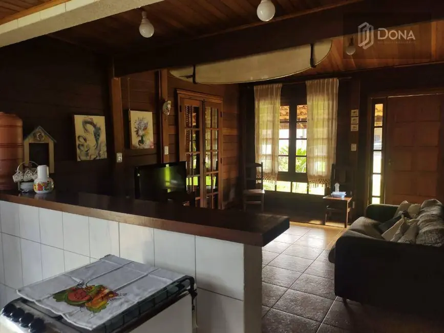 Foto 1 de Casa de Condomínio com 3 quartos à venda, 425m2 em Ubatuba - SP