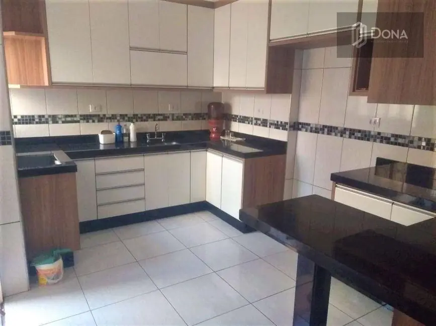 Foto 8 de Casa com 4 quartos à venda, 320m2 em Parque São Quirino, Campinas - SP