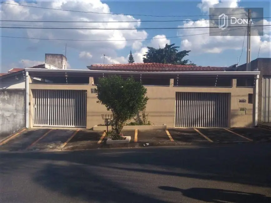 Foto 1 de Casa com 4 quartos à venda, 320m2 em Parque São Quirino, Campinas - SP