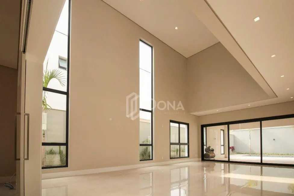 Casa de Condomínio com 4 quartos à venda, 702m2 em Loteamento Mont Blanc Residence, Campinas - SP - imagem 3 Foto 3 de Casa de Condomínio com 4 quartos à venda, 702m2 em Loteamento Mont Blanc Residence, Campinas - SP