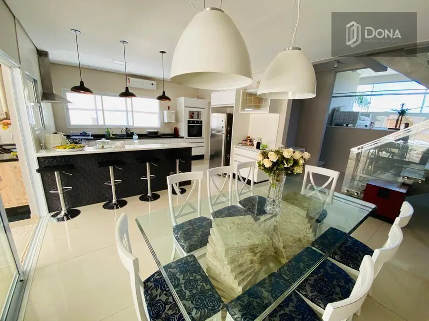 Foto 9 de Casa de Condomínio com 4 quartos à venda, 360m2 em Swiss Park, Campinas - SP