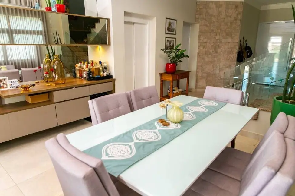 Foto 3 de Casa de Condomínio com 4 quartos à venda, 360m2 em Swiss Park, Campinas - SP