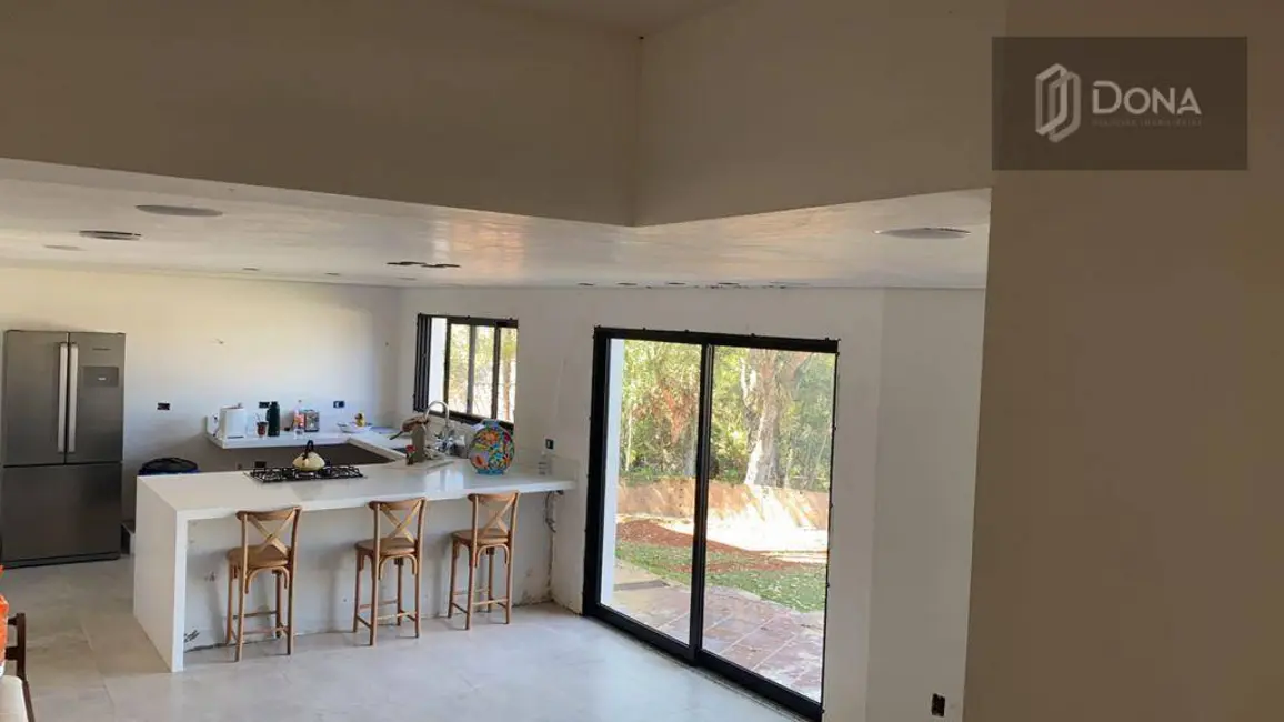 Casa de Condomínio com 5 quartos à venda, 1380m2 em Jardim Sorirama (Sousas), Campinas - SP - imagem 3 Foto 3 de Casa de Condomínio com 5 quartos à venda, 1380m2 em Jardim Sorirama (Sousas), Campinas - SP