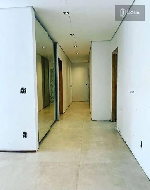 Casa de Condomínio com 5 quartos à venda, 1380m2 em Jardim Sorirama (Sousas), Campinas - SP - imagem 4 Foto 4 de Casa de Condomínio com 5 quartos à venda, 1380m2 em Jardim Sorirama (Sousas), Campinas - SP