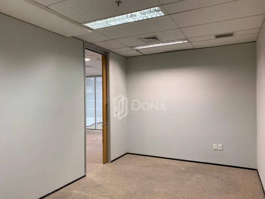 Sala Comercial para alugar, 163m2 em Cambuí, Campinas - SP - imagem 6 Foto 6 de Sala Comercial para alugar, 163m2 em Cambuí, Campinas - SP