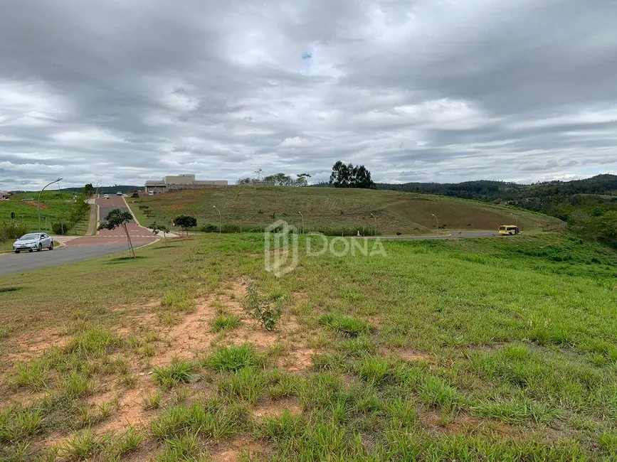 Foto 2 de Terreno / Lote à venda, 2588m2 em Campinas - SP