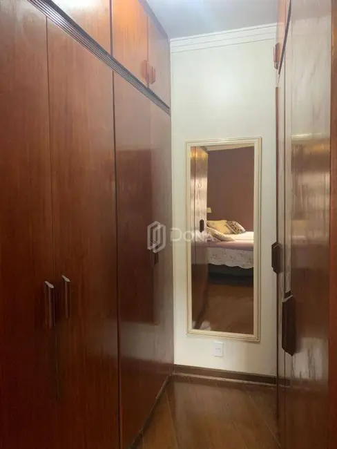 Foto 4 de Apartamento com 4 quartos à venda, 147m2 em Vila Itapura, Campinas - SP