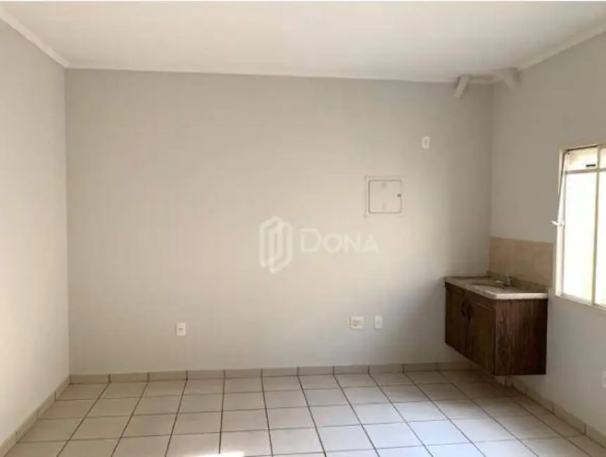 Sala Comercial para alugar, 19m2 em Taquaral, Campinas - SP - imagem 2 Foto 2 de Sala Comercial para alugar, 19m2 em Taquaral, Campinas - SP