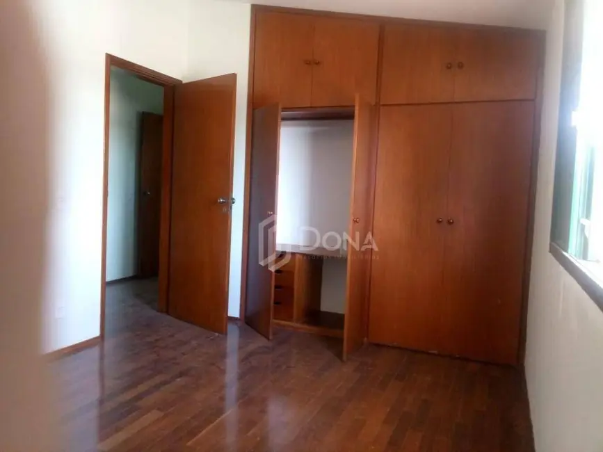 Foto 7 de Casa com 3 quartos à venda, 350m2 em Jardim das Paineiras, Campinas - SP