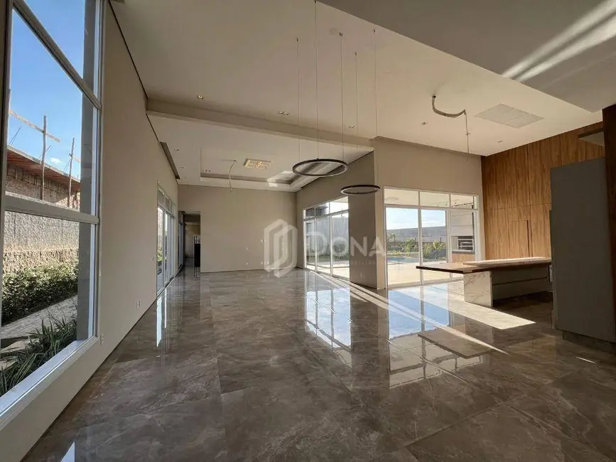 Casa de Condomínio com 4 quartos à venda, 1200m2 em Loteamento Residencial Entre Verdes (Sousas), Campinas - SP - imagem 5 Foto 5 de Casa de Condomínio com 4 quartos à venda, 1200m2 em Loteamento Residencial Entre Verdes (Sousas), Campinas - SP