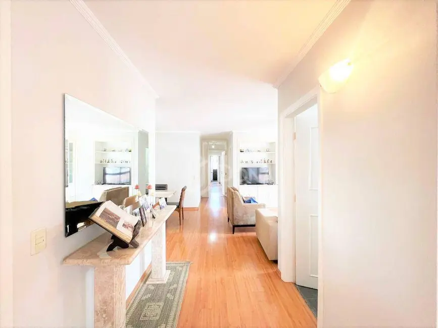 Foto 4 de Apartamento com 4 quartos à venda, 213m2 em Cambuí, Campinas - SP