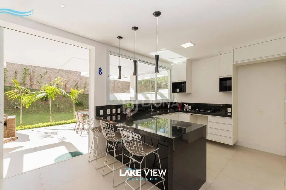 Foto 3 de Casa de Condomínio com 3 quartos à venda, 400m2 em Campinas - SP