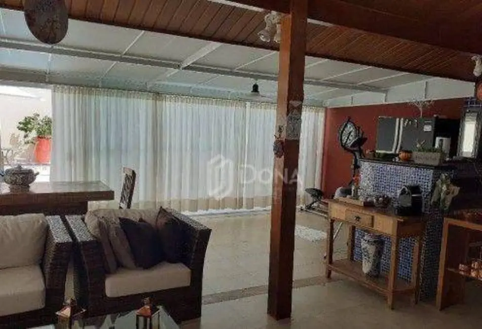 Foto 2 de Casa de Condomínio com 3 quartos à venda, 300m2 em Campinas - SP