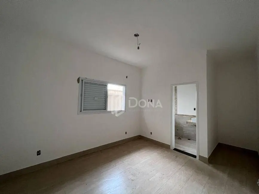 Foto 7 de Casa de Condomínio com 3 quartos à venda, 300m2 em Paulinia - SP