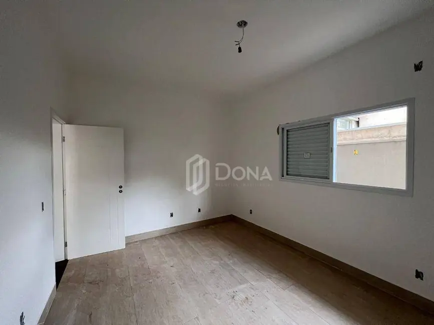 Foto 6 de Casa de Condomínio com 3 quartos à venda, 300m2 em Paulinia - SP