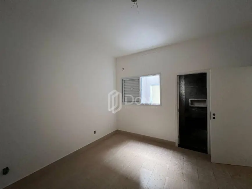 Foto 4 de Casa de Condomínio com 3 quartos à venda, 300m2 em Paulinia - SP