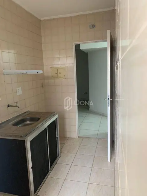 Kitnet com 1 quarto à venda e para alugar, 40m2 em Centro, Campinas - SP - imagem 7 Foto 7 de Kitnet com 1 quarto à venda e para alugar, 40m2 em Centro, Campinas - SP